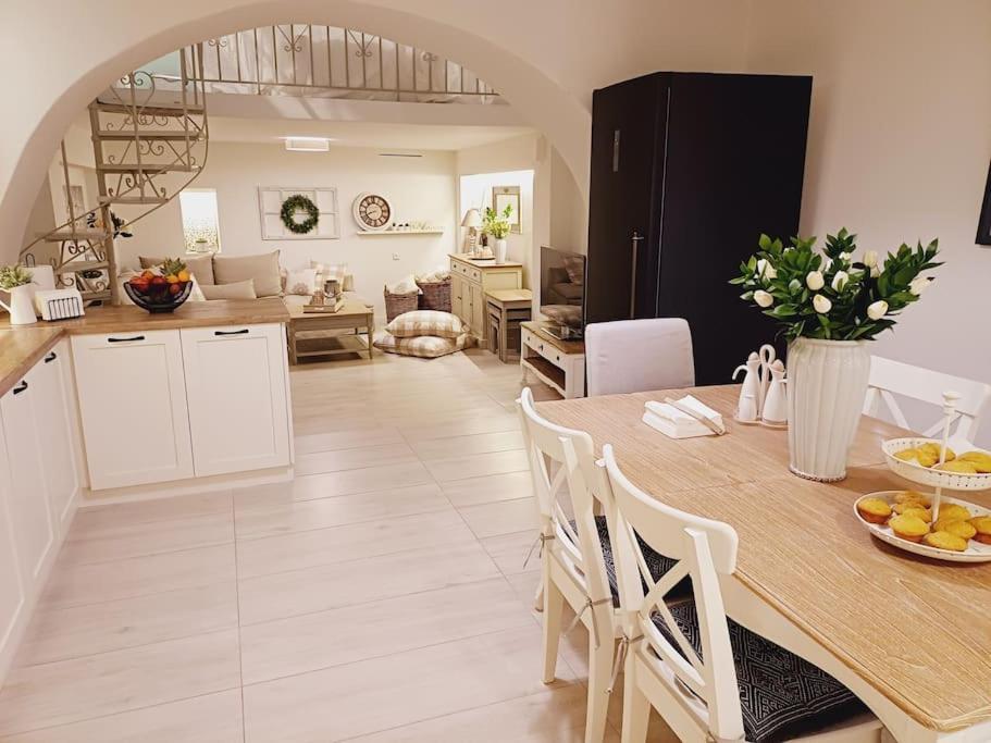 The Minty Door Boutique House Ferienhaus Naoussa